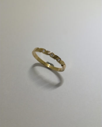 Diamantring i 18K guld