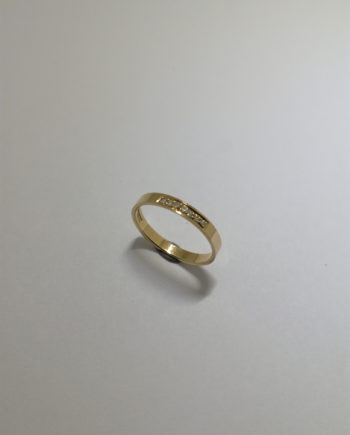 Diamantring i 18K guld