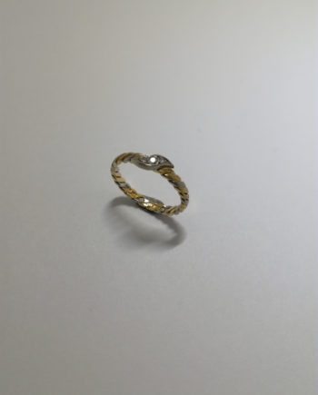 Diamantring i 18K guld