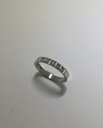 Alliancering i 18K guld
