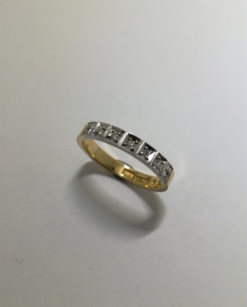 Diamantring i 18K guld
